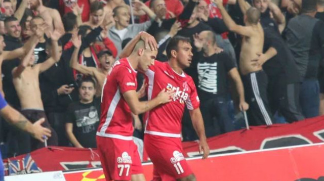 פדרו גלבאן במדי הפועל ת"א בכדורגל  (צילום: עדי אבישי)