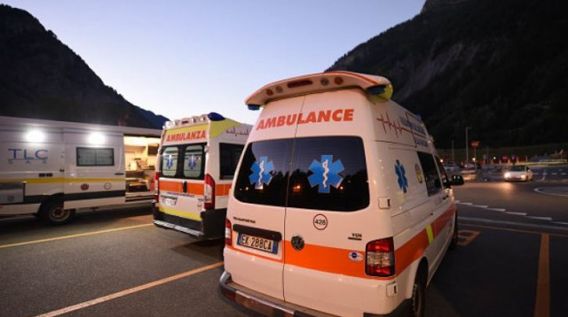 אמבולנסים באיטליה (צילום: Getty images)
