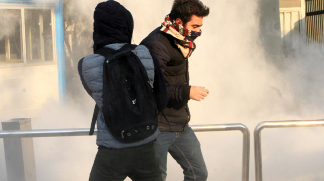 מחאות באיראן (צילום: AFP)