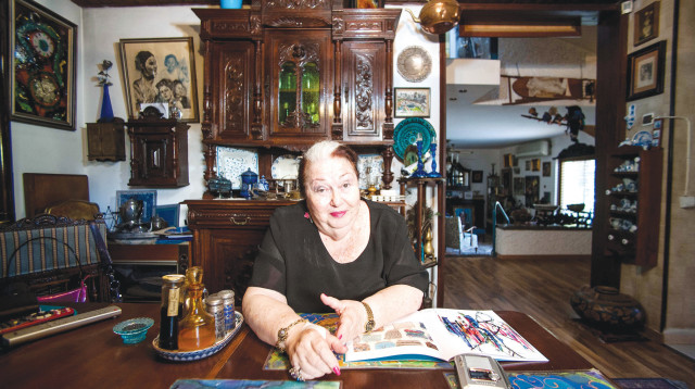 בתיה עוזיאל  (צילום: אסף קליגר)