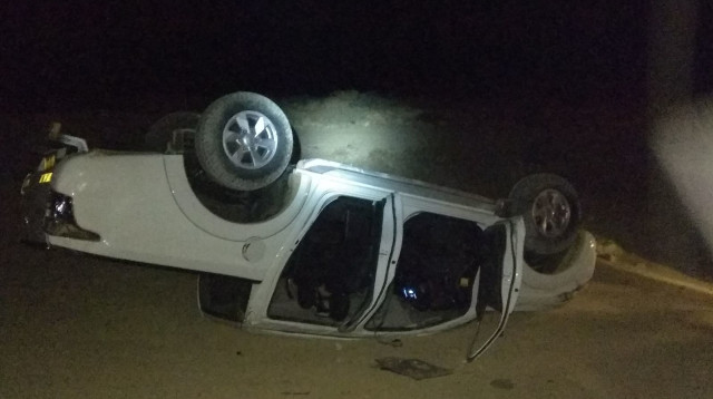 תאונת הדרכים סמוך לכלא נפחא (צילום: דוברות כבאות דרום)