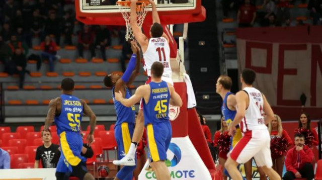 אולימפיאקוס - מכבי  (צילום: אודי ציטיאט)