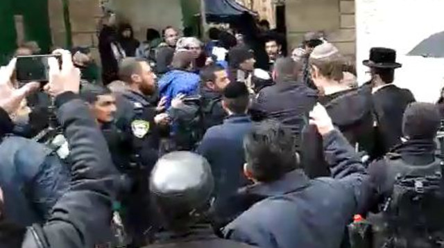 העימות בהר הבית (צילום: מיכאל מילר)