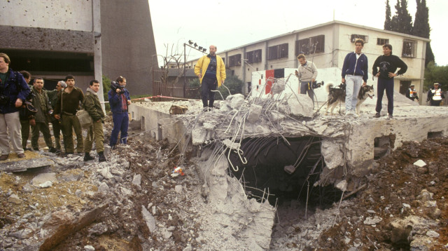 פגיעת טיל בבית דני בשכונת התקווה, בזמן מלחמת המפרץ (צילום: במחנה)
