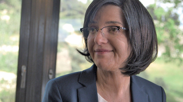 "קפיצה למחר", לוסי אהריש (צילום: יח"צ)