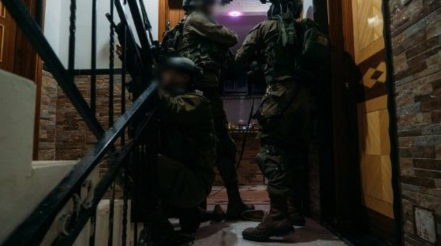 מעצרים במהלך הפעולה (צילום: דובר צה"ל)