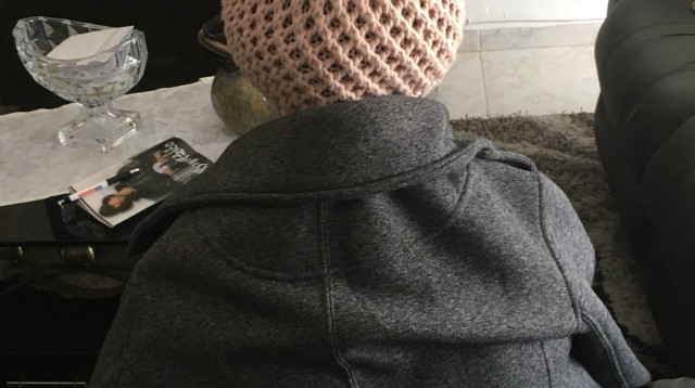 אמו של המחבל שביצע את הפיגוע באריאל  (צילום: "איש הענבים")