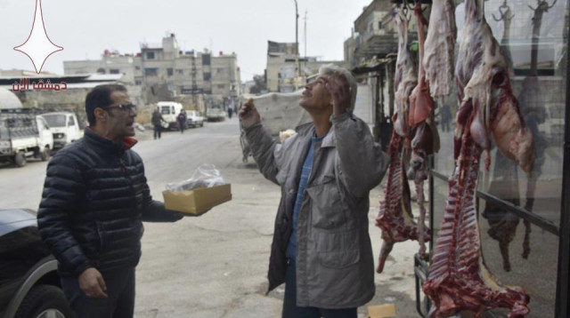 סורים חוגגים את הפלת מטוס ה-F-16 (צילום: הרשתות הערביות)