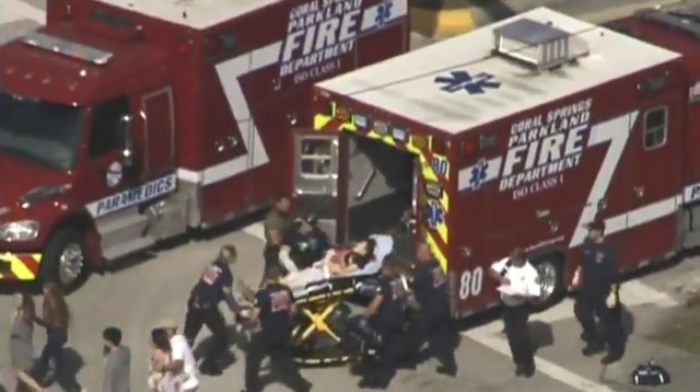 אירוע הירי בבית הספר בפלורידה (צילום: רויטרס)