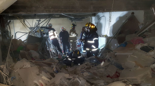 קריסת חניון בירושלים (צילום: כב"ה ירושלים)