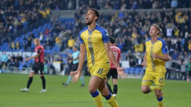 ניק בלקמן חוגג (צילום: אריאל שלום)