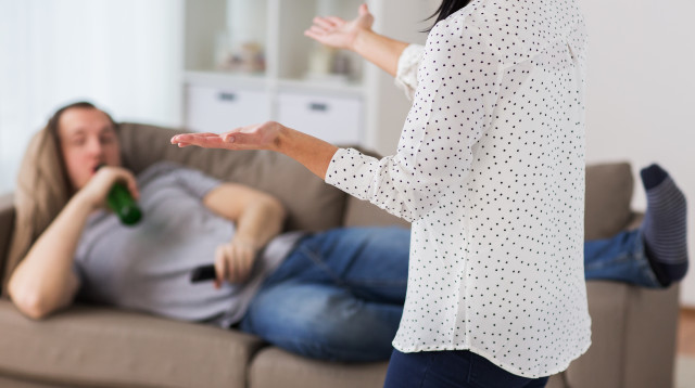 אישה וגבר (צילום: אינג אימג')