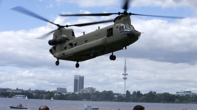 מסוק הצ'ינוק (צילום: רויטרס)