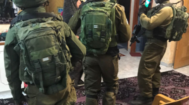 פשיטה על בית המחבל שביצע את הפיגוע בשומרון  (צילום: דובר צה"ל)