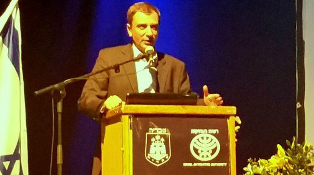 ראש עיריית טבריה, יוסי בן דוד (צילום: Hanay, ויקיפדיה)