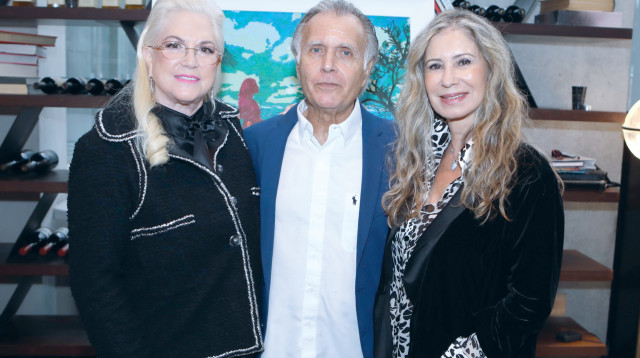 עדה וקובי אושרת וגילה לפידות (צילום: איציק בירן)