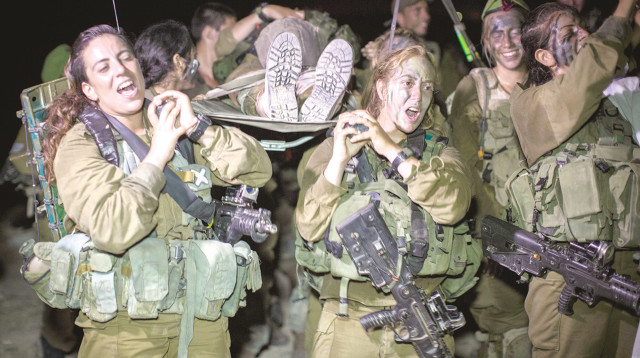 חיילות קרקל (צילום: הדס פרוש , פלאש 90)