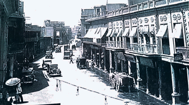 שנות הארבעים בגדאד רחוב רשיד (צילום: מתוך הספר בגדאד, מוחמד אל-מכייה לונדון 2005)
