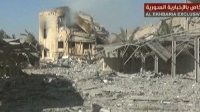 ‏״מרכז המחקרים המדעיים״ שהופצץ בדמשק (צילום: רשתות ערביות)