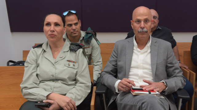 ירון בלום, אריאלה בן אברהם (צילום: אבשלום ששוני)