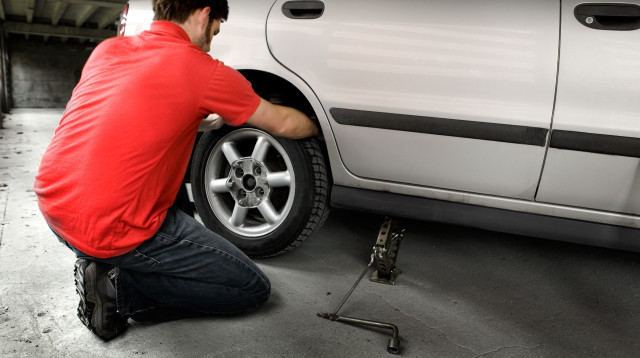 מוסך רכב, אילוסטרציה (צילום: אינג אימג')