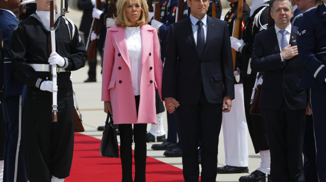 עמנואל וברידג'יט מקרון (צילום: רויטרס)