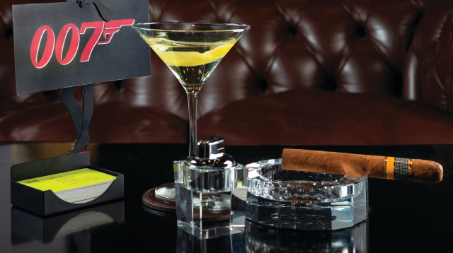 ג'יימס בונד (צילום: אייל גוטמן)