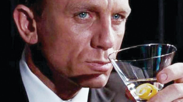 ג'יימס בונד (צילום: אייל גוטמן)