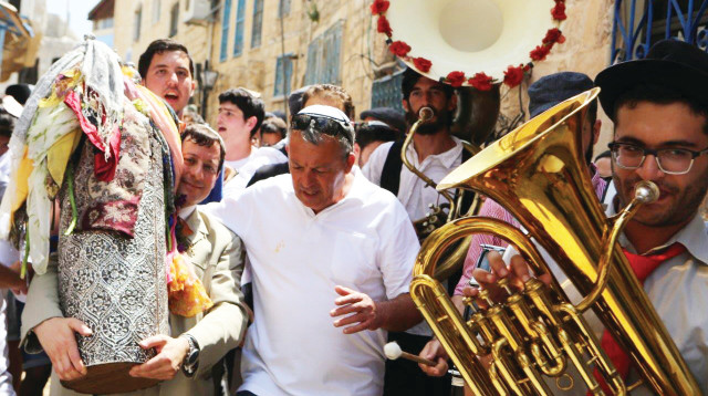 התהלוכה בשנה שעברה (צילום: אתר האינטרנט abbo)