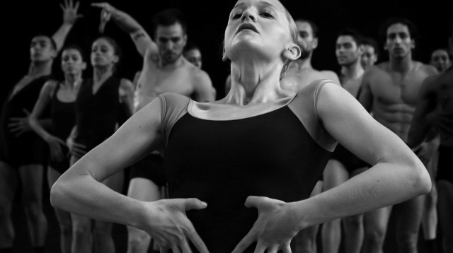 להקת הבלט הישראלי במופע חדש NOVA כרמן (צילום: אושר פארטובי)