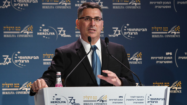 גדעון סער (צילום: אבשלום ששוני)