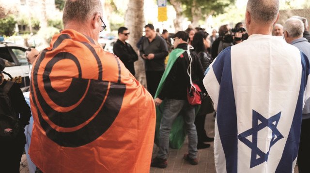 הפגנת עובדי רשות השידור (צילום: תומר נויברג, פלאש 90)