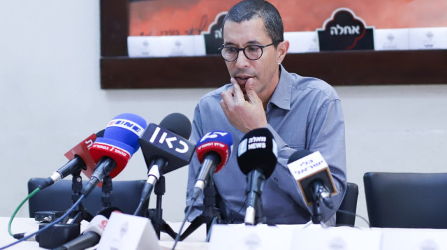 אלי טביב עוזב את בית"ר ירושלים (צילום: דני מרון)