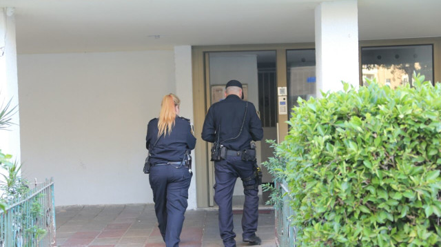 זירת רצח ביפו (צילום: אבשלום ששוני)