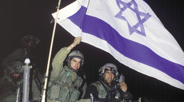 לוחמי צה"ל יוצאים מלבנון (צילום: אלי בן יעקב, לע"מ)