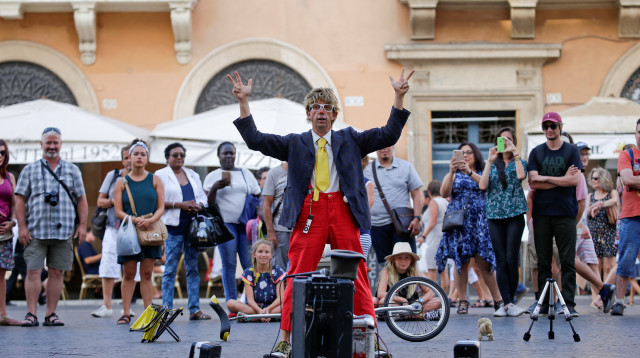 אומנות רחוב  (צילום: רויטרס)