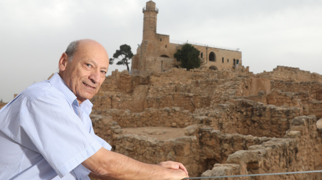 אבי בן בסט (צילום: מירי צחי)