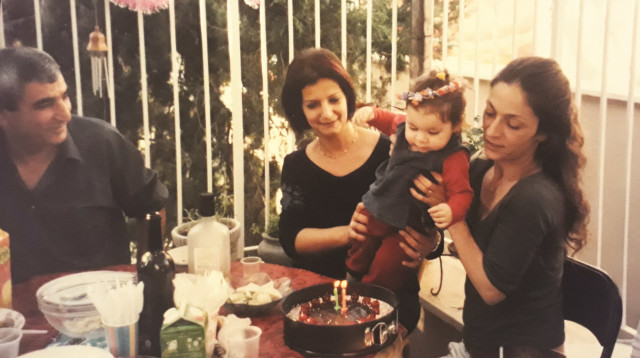 אורנה פיטוסי ובתה (צילום: אלבום פרטי)