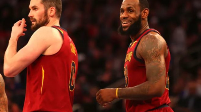 לברון ג'יימס, קווין לאב (צילום: AFP)