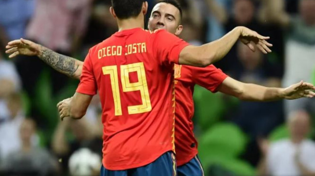 אספס וקוסטה  (צילום: AFP)