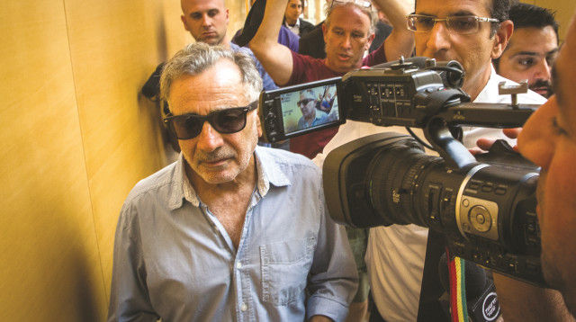 משה איבגי בתחילת משפטו (צילום: מאיר וקנין,פלאש 90)