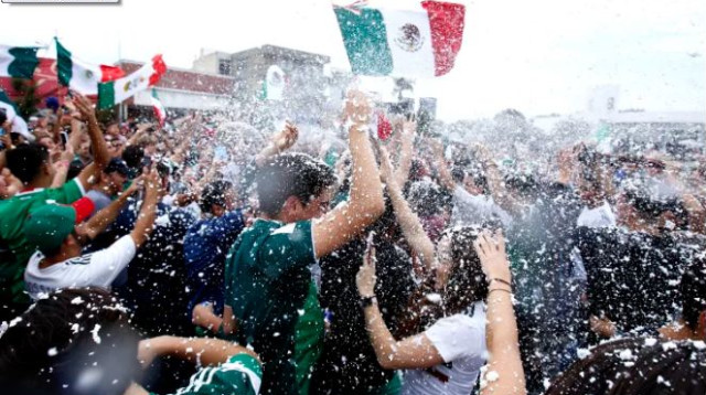 אוהדי נבחרת מקסיקו  (צילום: AFP)