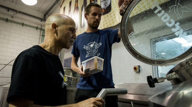 "שוק הבירה הישראלי אמנם מתפתח, אבל לאט". מבשלת אלכסנדר (צילום: תום גץ)