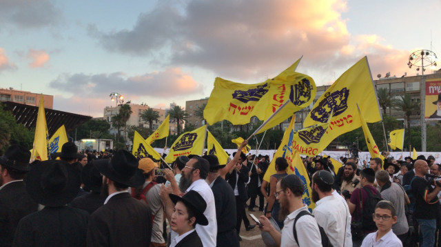 כנס של חב"ד בכיכר רבין (צילום: אבשלום ששוני)