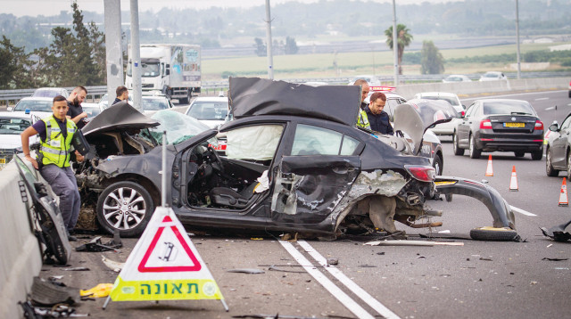 תאונות דרכים (צילום: מאיר ועקנין, פלאש 90)