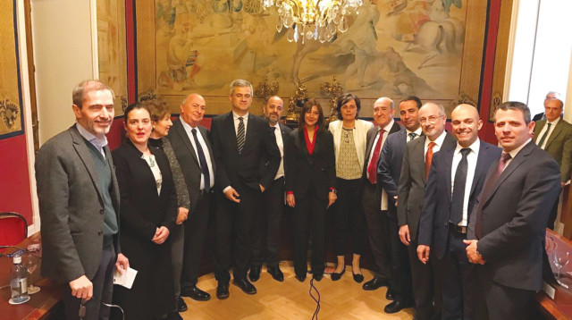 אגודת הידידות בפרלמנט הספרדי עם הח"כים חסון, מרגי, אללוף וסוויד (צילום: Senado de España)