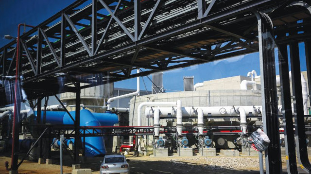 מתקן התפלה (צילום: יוסי זמיר, פלאש 90)