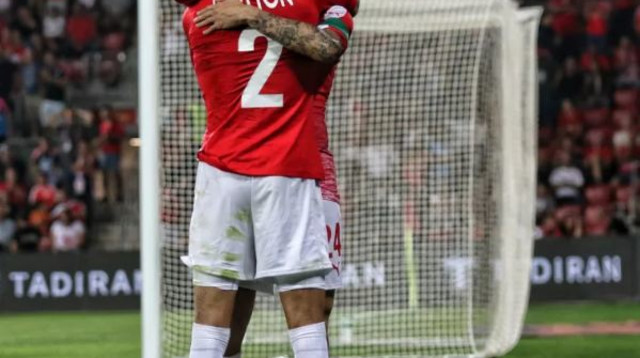 מליקסון וביטון חוגגים (צילום: מאיר אבן חיים)