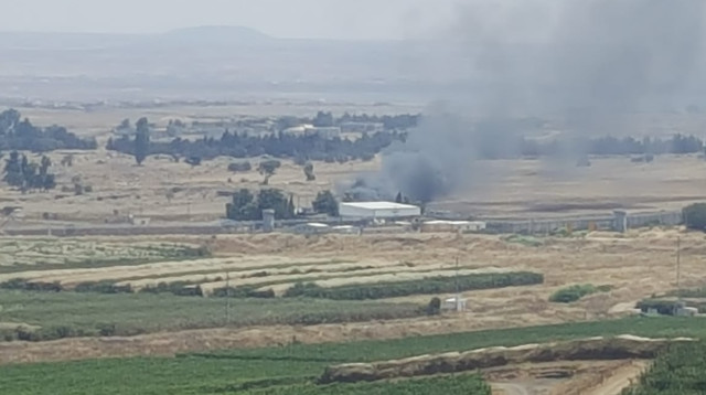 מעבר גבול קוניטרה  (צילום: רשתות ערביות)