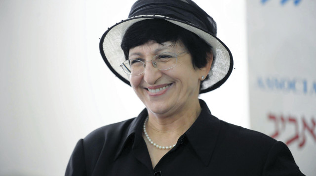 עדינה בר שלום (צילום: ראובן קסטרו)